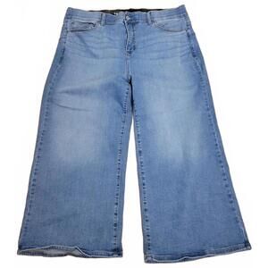 Torrid  Bombshell Wide Leg Super Soft Ankle Crop Jeans Plus Size 20